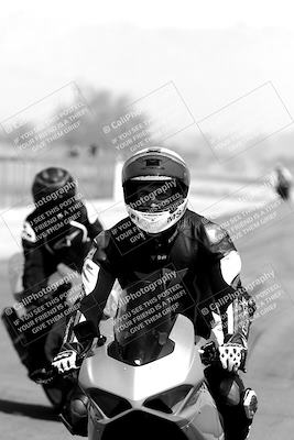 media/Mar-21-2022-Moto Forza (Mon) [[4127b7cc51]]/Around the Pits/